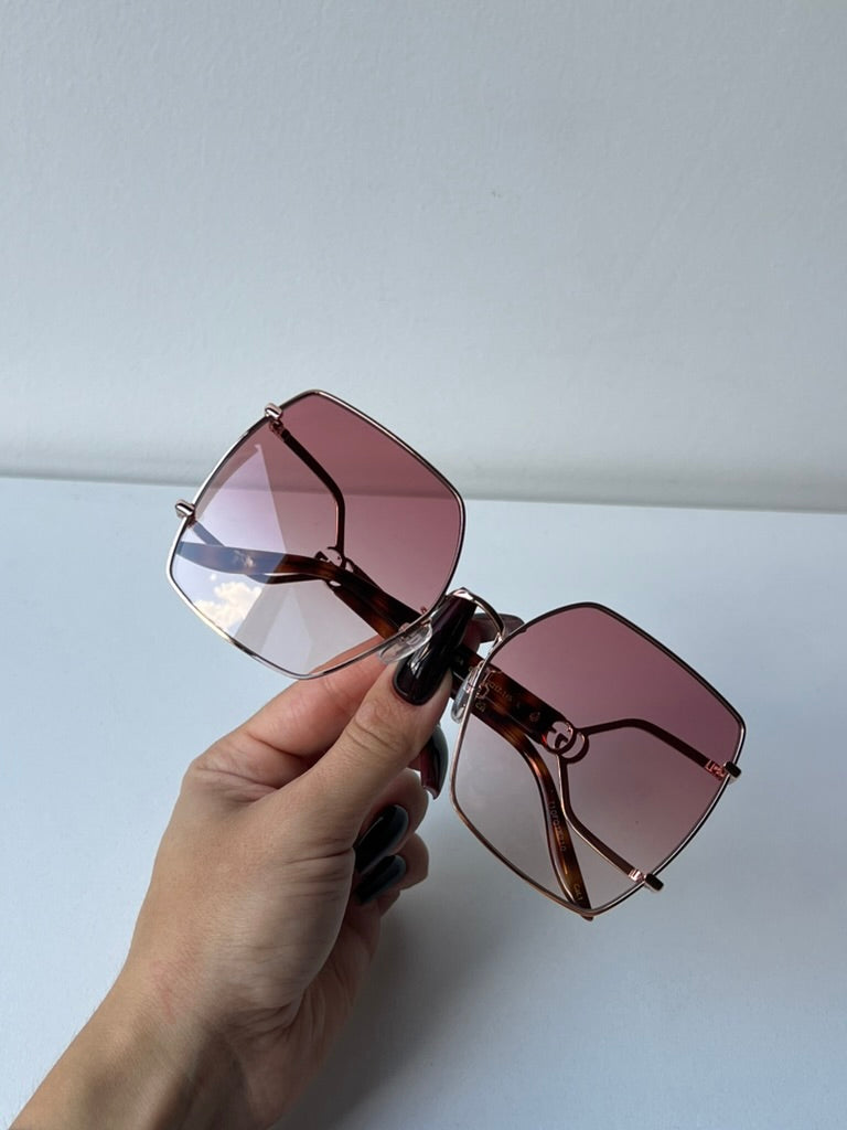 Gucci GG1564SA Oversized Sunglasses in Gold Pink