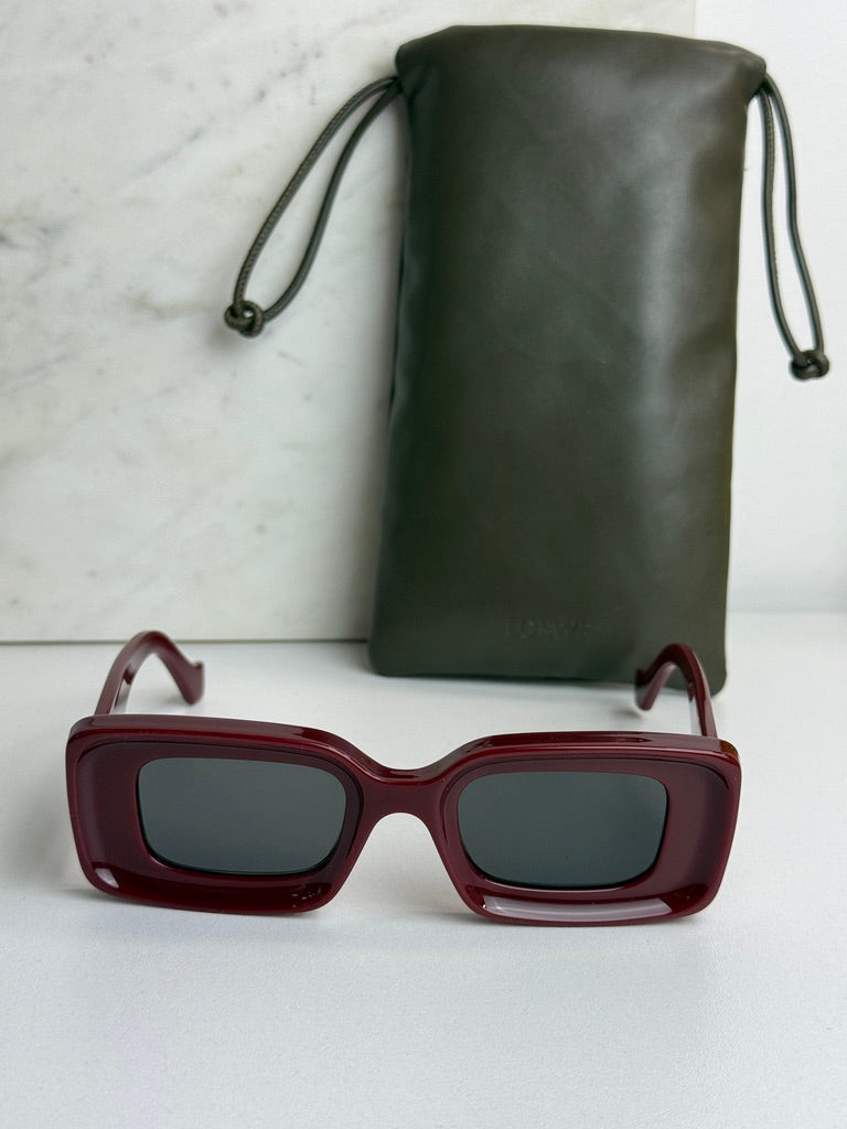 Loewe LW40101U Anagram Sunglasses in Burgundy Red