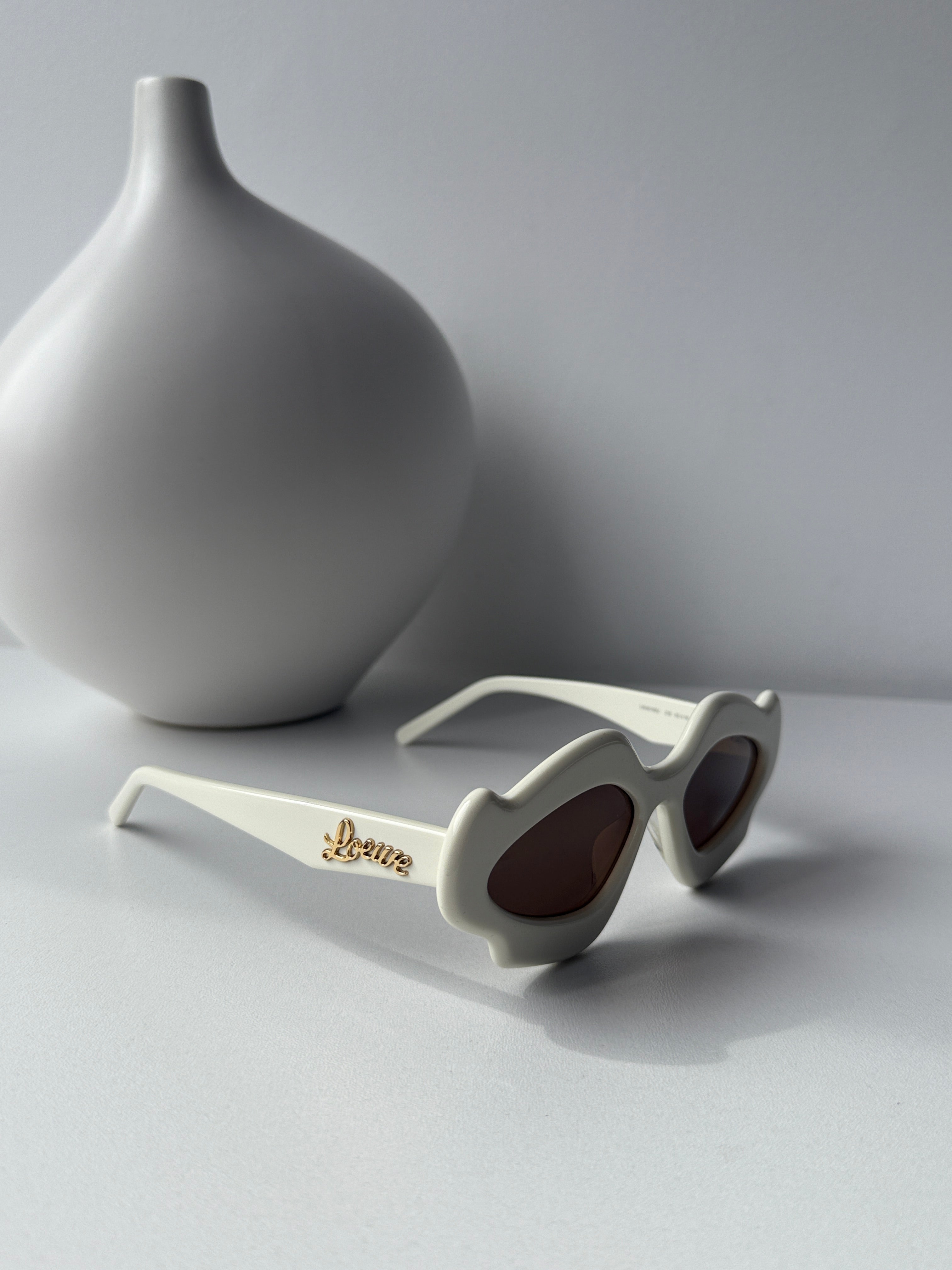 Loewe LW40109U Paula's Ibiza Sunglasses in White – Designer