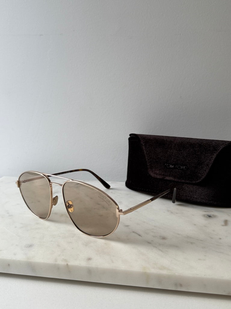Tom Ford Ken FT1095 Gold Photochromic Aviator Sunglasses