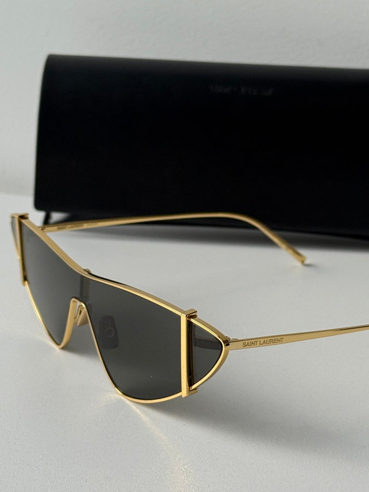 Saint Laurent SL538 Gafas de sol de metal en negro