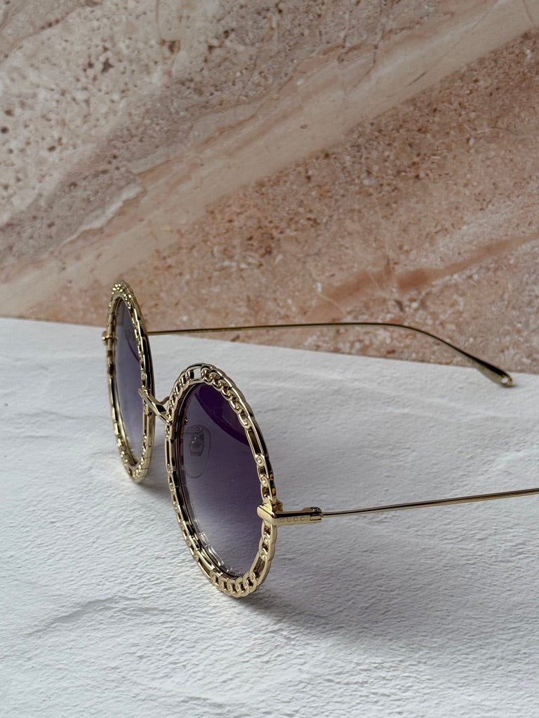 Gucci GG1112S Collar de cadena Gafas de sol rectangulares 