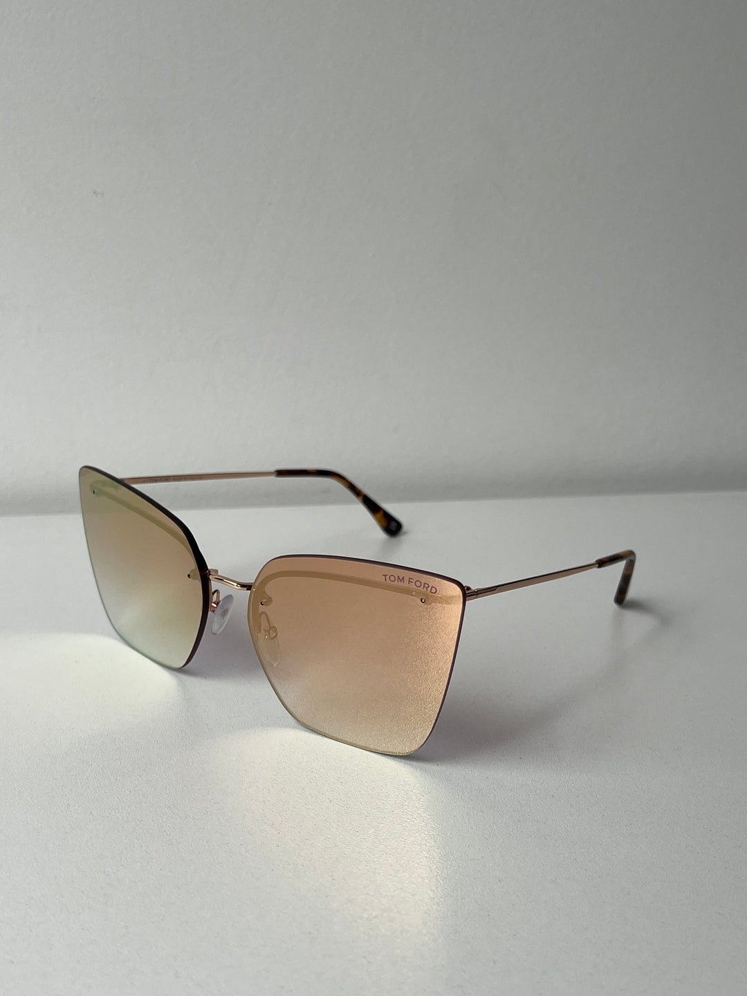 Tom Ford Camilla FT0682 Gafas de sol tipo ojo de gato 