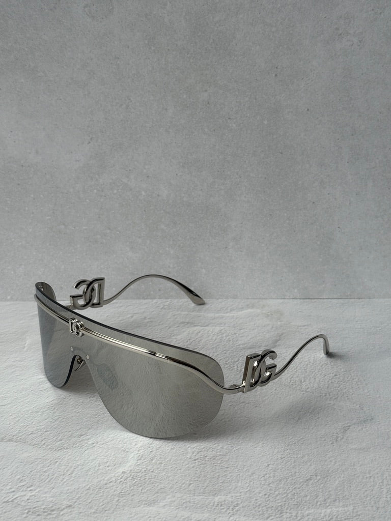 Dolce &amp; Gabbana DG2298B Gafas de sol con escudo negro cristalino 