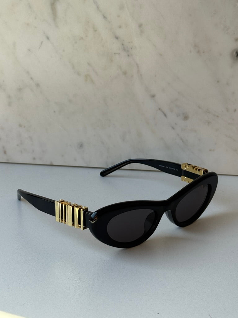 Loewe LW40156U Cat Eye Sunglasses in Black