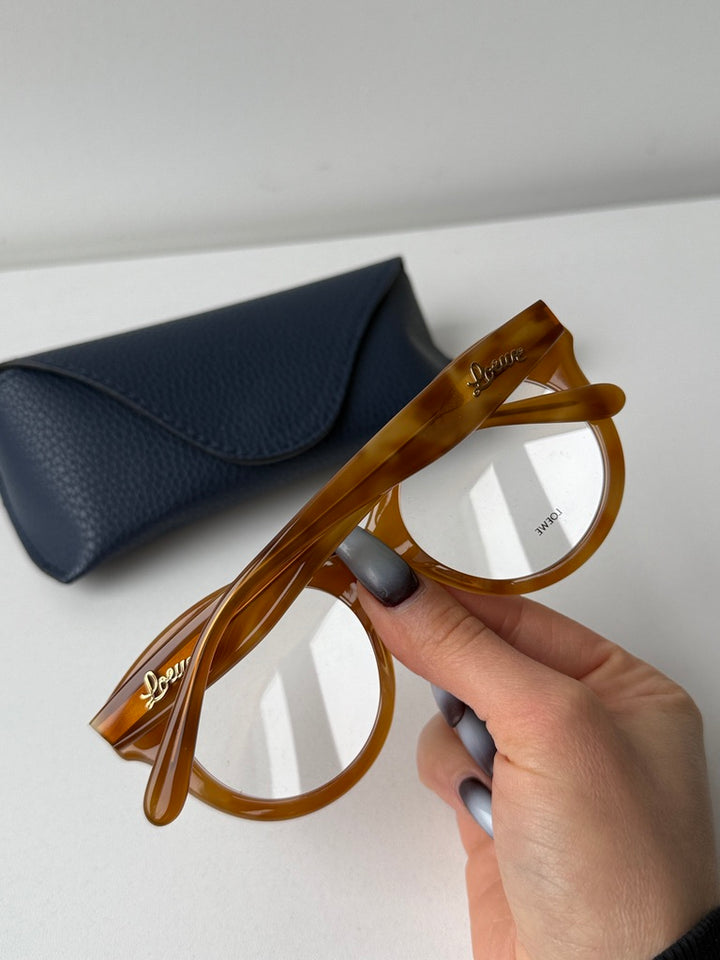 Monturas Loewe LW50035U en color marrón