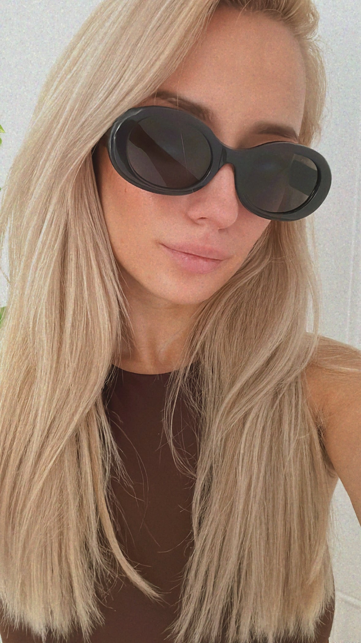 Gucci GG1587S Black Oval Sunglasses | Designer Daydream