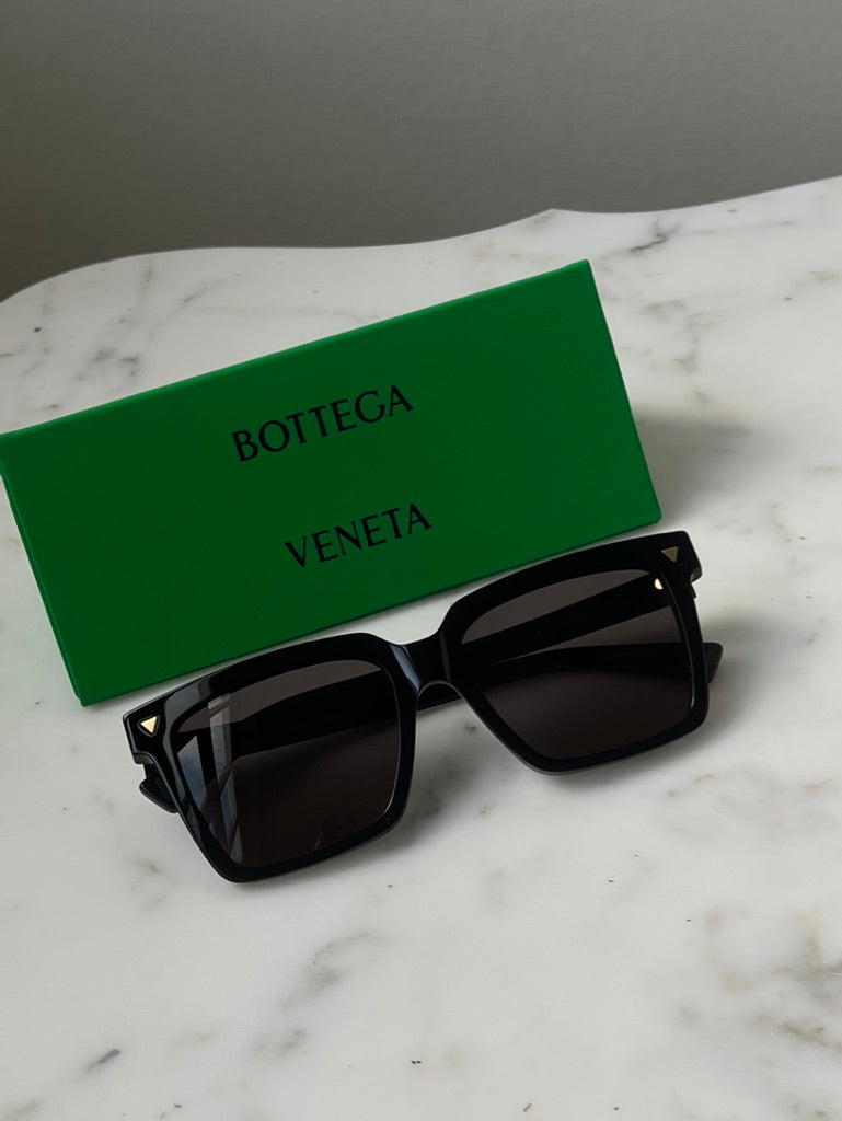 Gafas de sol Bottega Veneta BV1254S en negro
