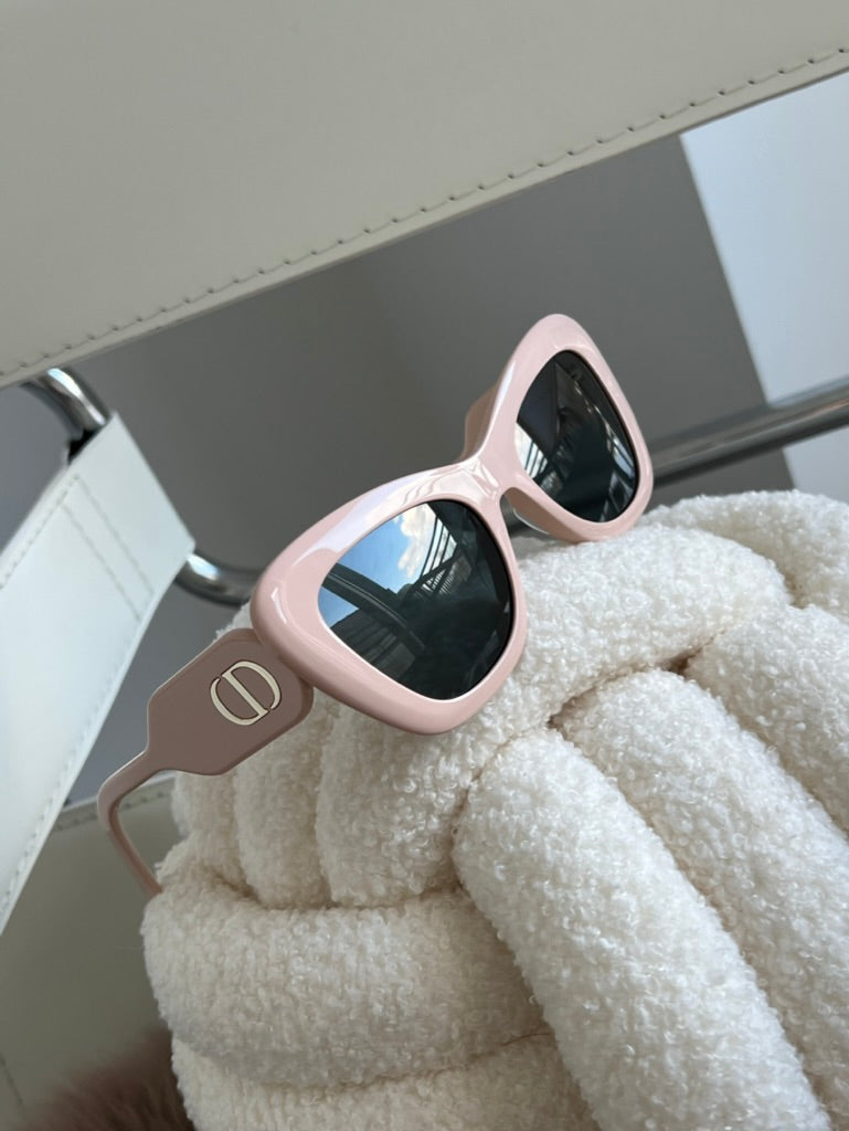 Dior Bobby B1U Cat Eye Sunglasses in Nude Beige