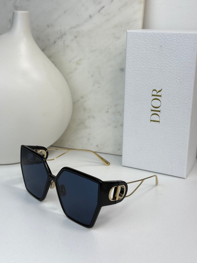 Dior 30Montaigne BU Cat Eye Square Sunglasses in Black Gold