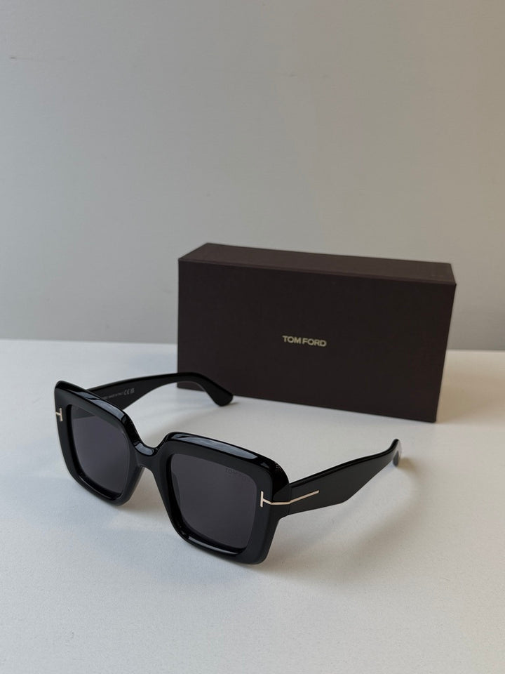 Tom Ford Esme FT1157 Square Sunglasses in Black
