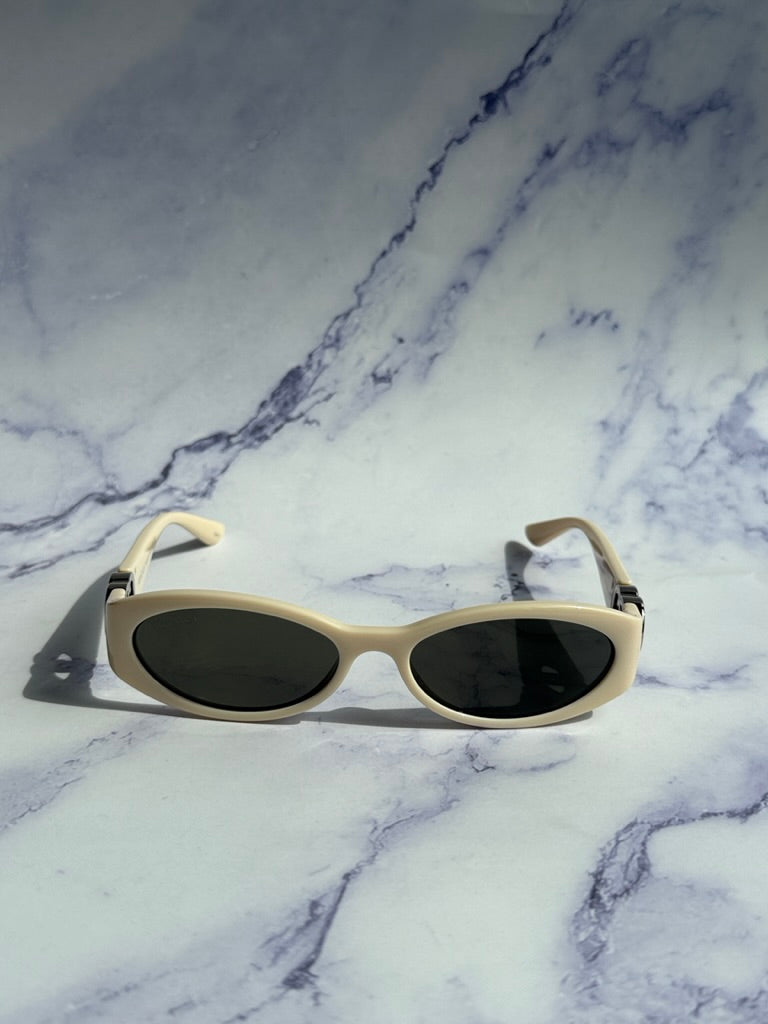 Gucci GG1660S Oval Sunglasses in Ivory White