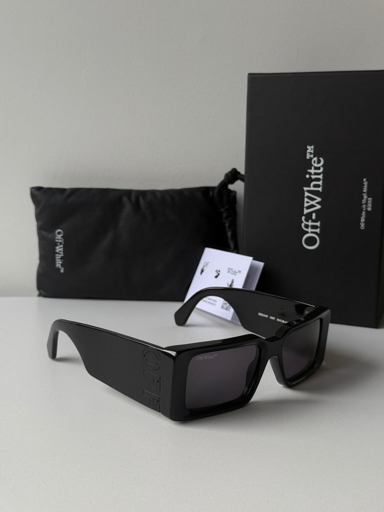 Off White Milano Sunglasses in Black