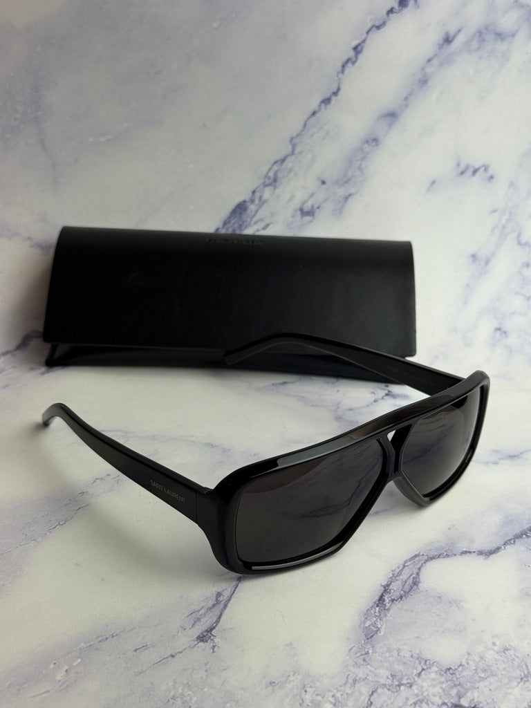 Saint Laurent SL569Y Aviator Sunglasses in Black