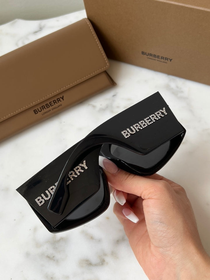 Burberry BE4388-U Gafas de sol Madeline en cristal negro