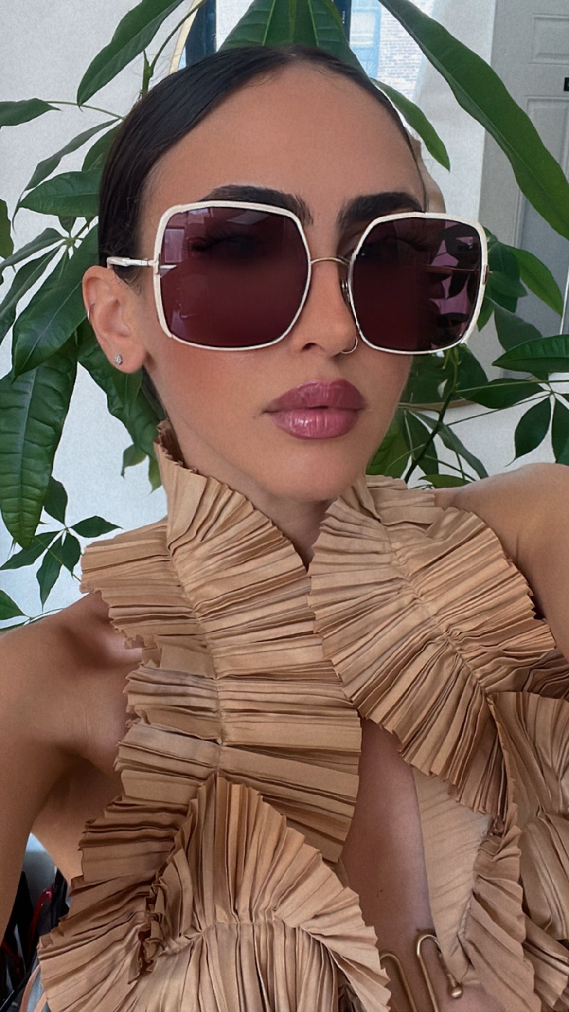 Tom Ford Raphaela FT1006 Square Sunglasses in Ivory – Designer