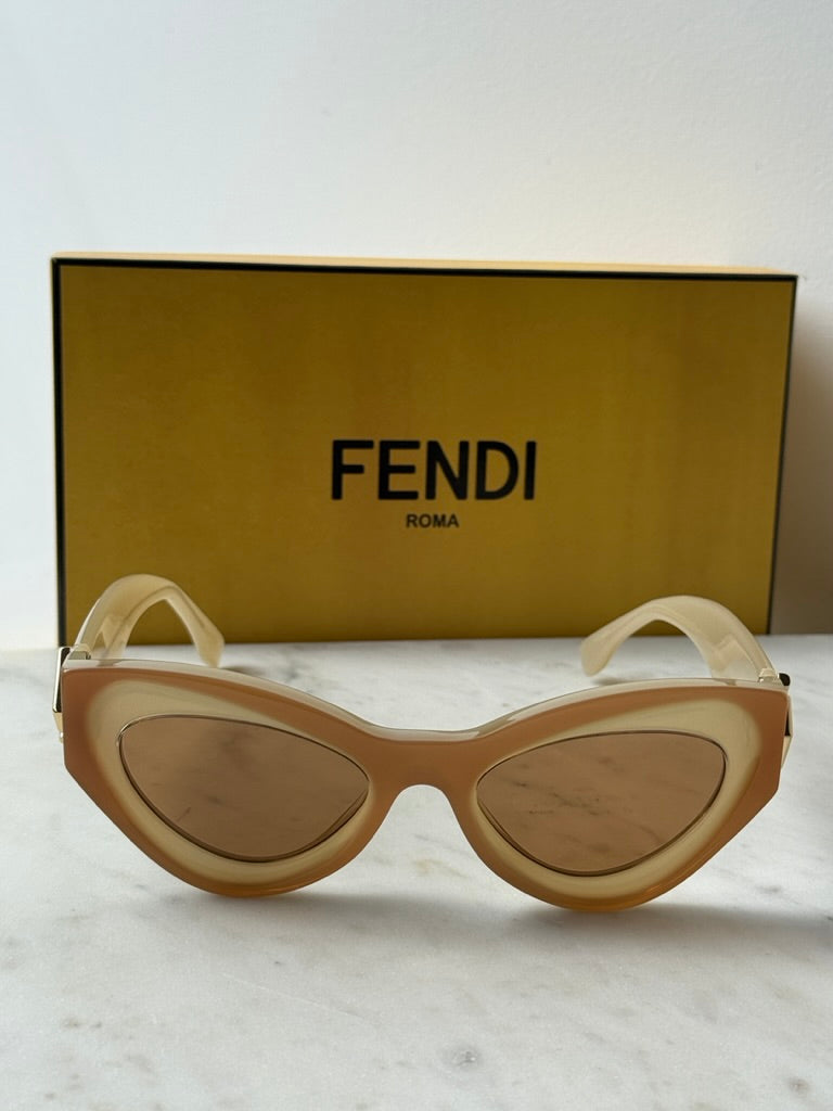 Fendi FF Diamonds FE40146I Cat Eye Sunglasses in Beige