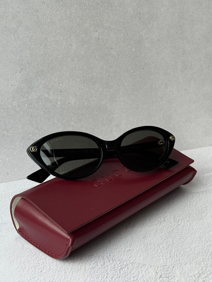Gucci GG2110S Cat Eye Sunglasses in Black