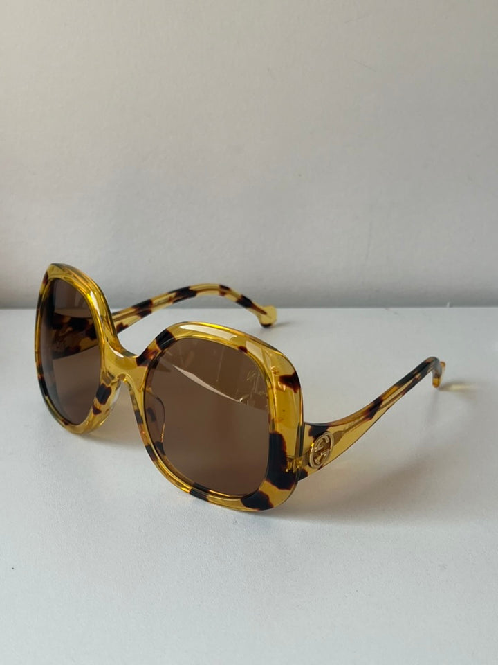 Gucci GG1235S Low Leg Round Sunglasses in Tortoise