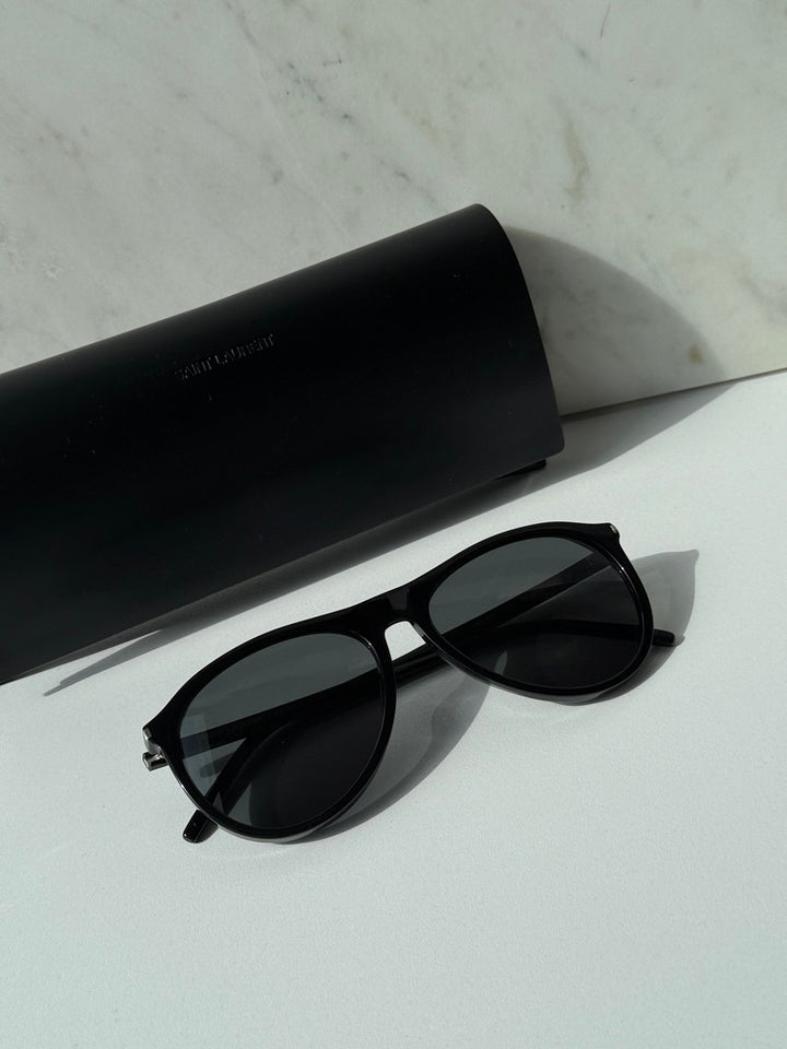 Saint Laurent SL667 Sunglasses in Black