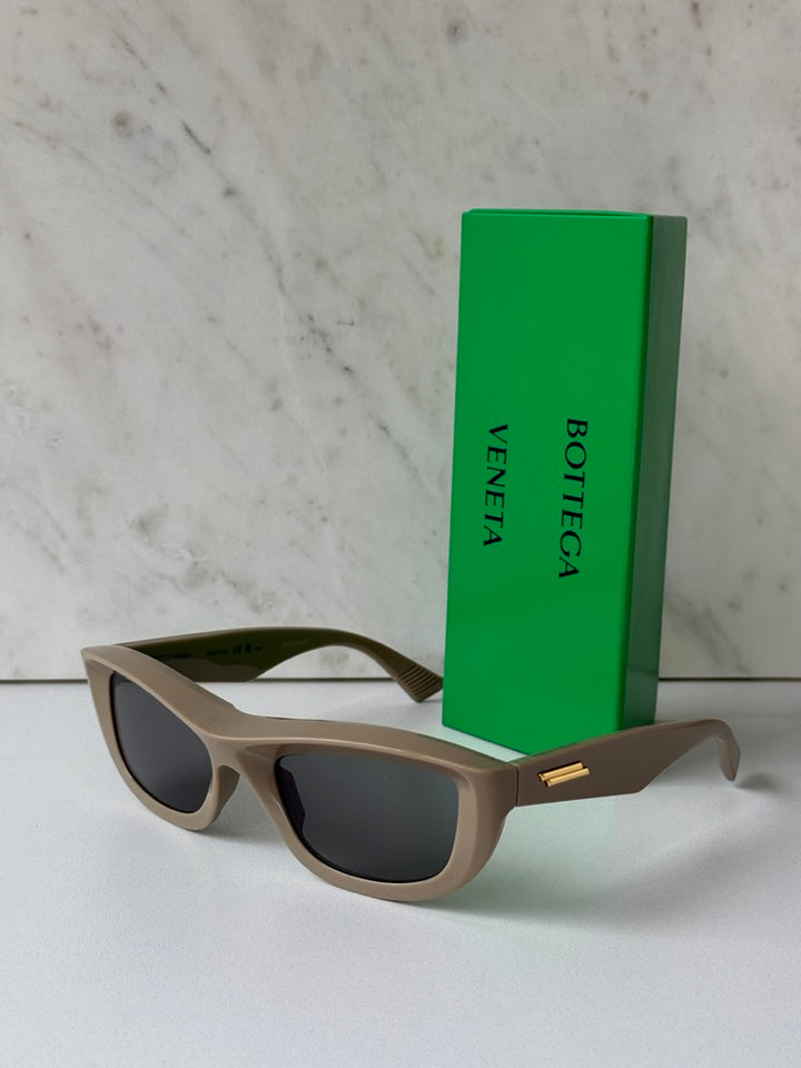 Bottega Veneta BV1326S Wrap Sunglasses in Brown