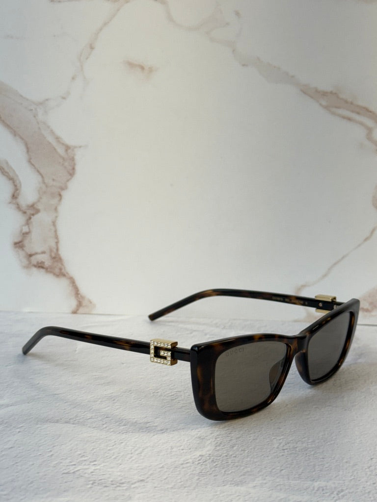Gafas de sol negras con mariposa y logo Marmont de Gucci GG0765SA