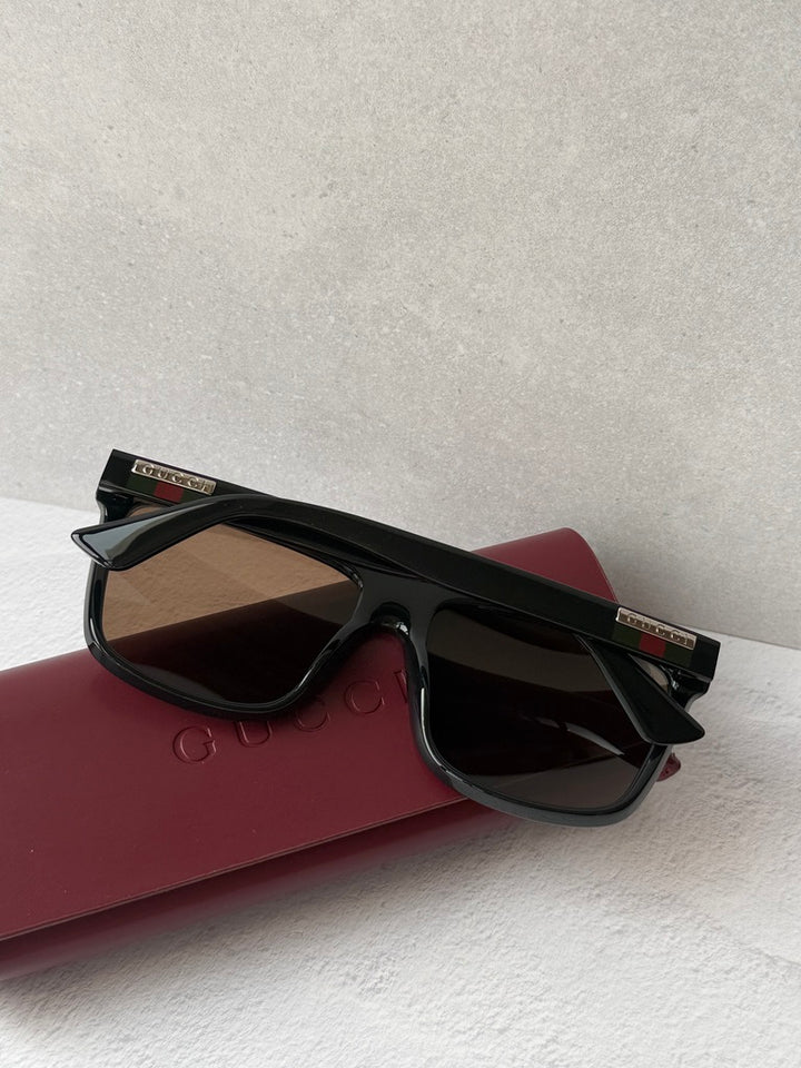 Gucci GG0748S Unisex Rectangular Sunglasses in Black Brown
