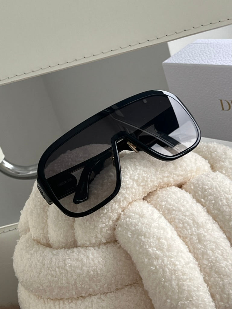 Dior BobbySport M1U Sunglasses in Black