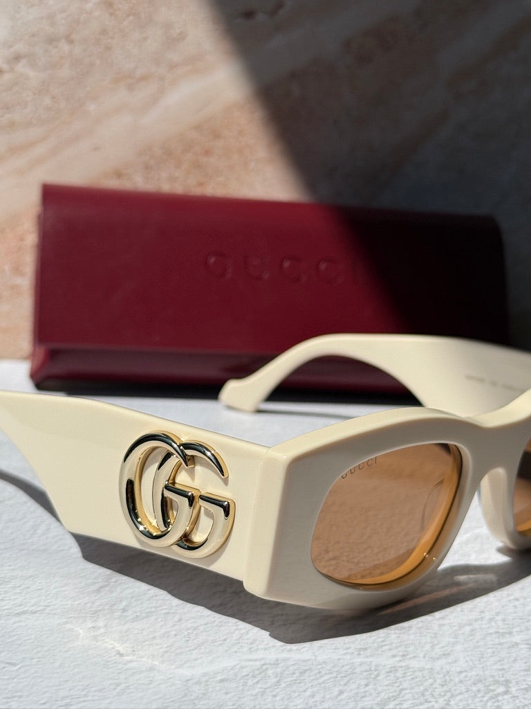 Gucci GG1754S Thick Rim Rectangle Sunglasses in Ivory