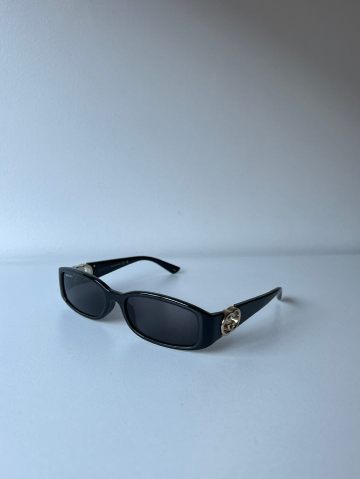 Gucci GG1661S Slim Rectangular Sunglasses in Black