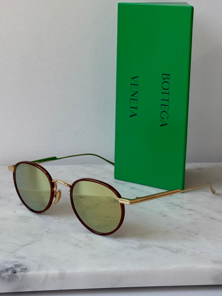 Bottega Veneta BV1389S Round Sunglasses in Gold Mirror