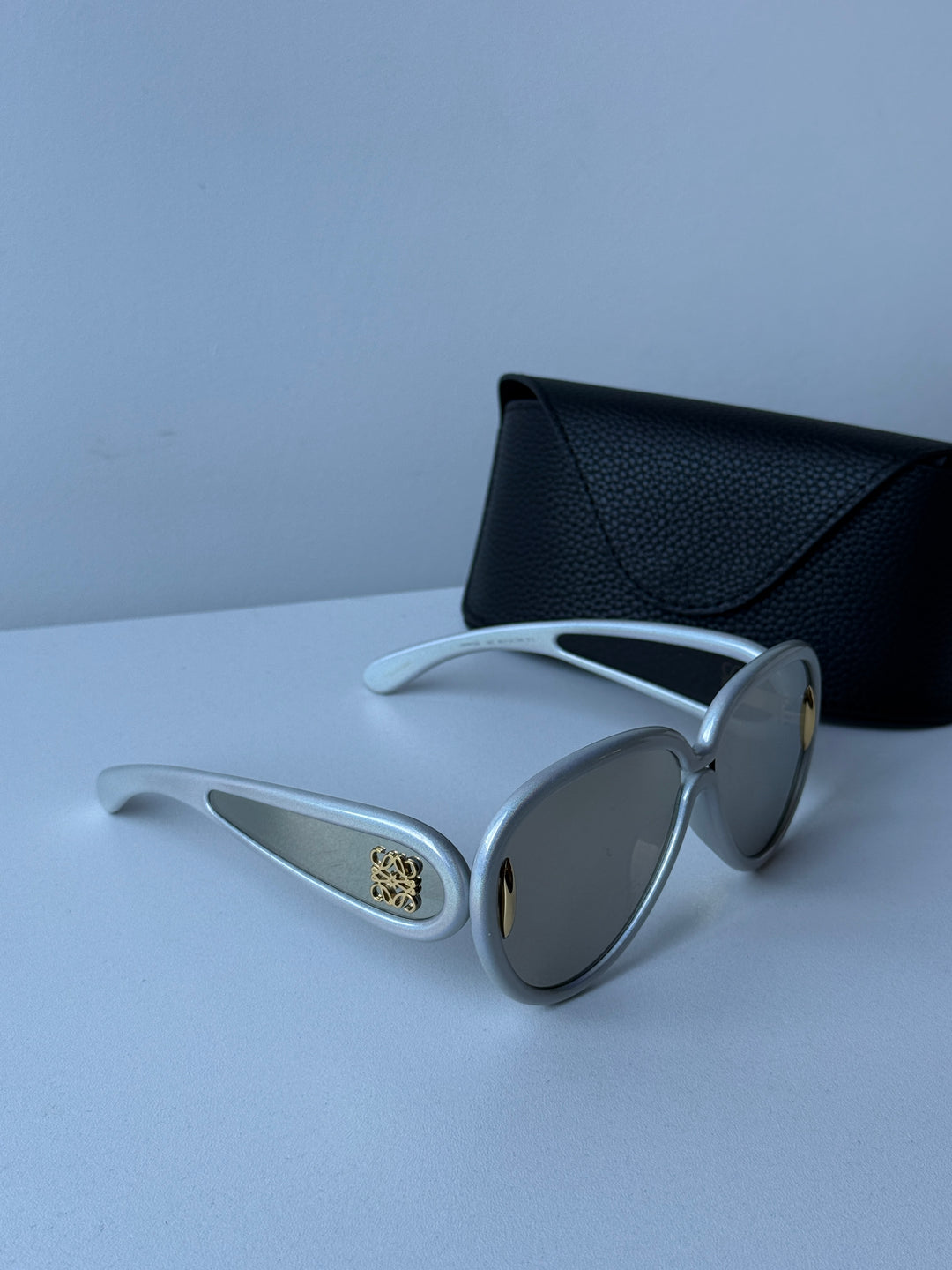 Loewe LW40132I Paula's Ibiza Sunglasses in Light Grey Mirror