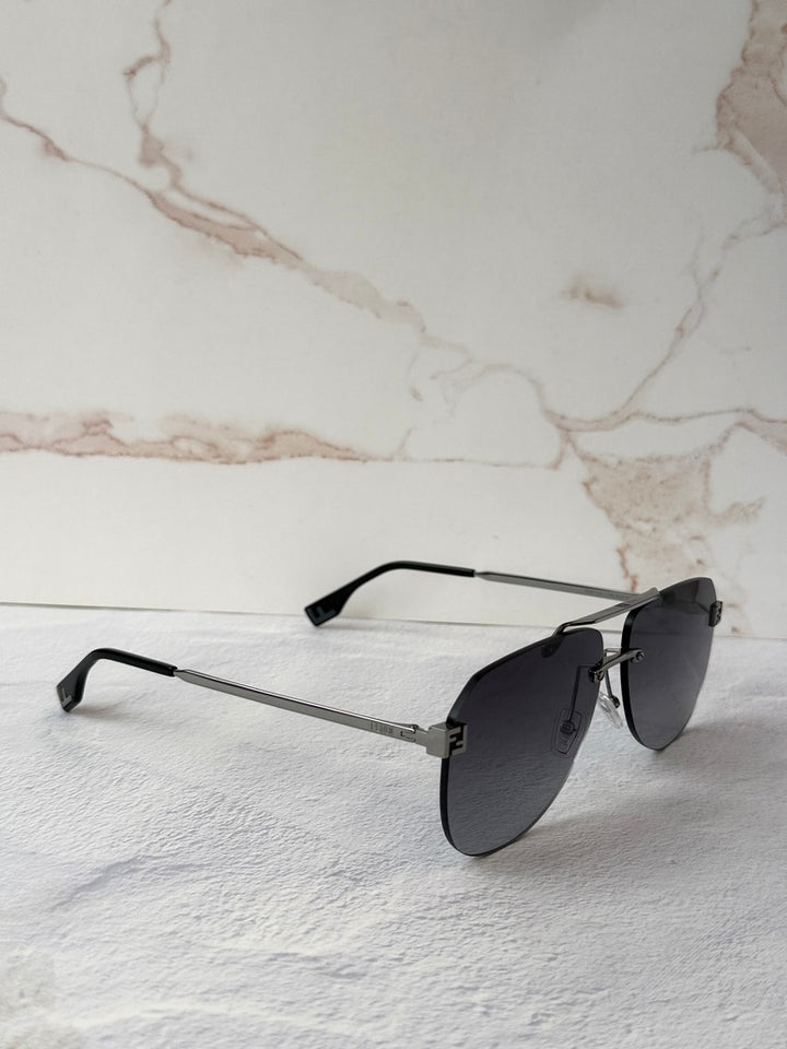 Fendi FE40115U Sky Aviator Sunglasses in Silver