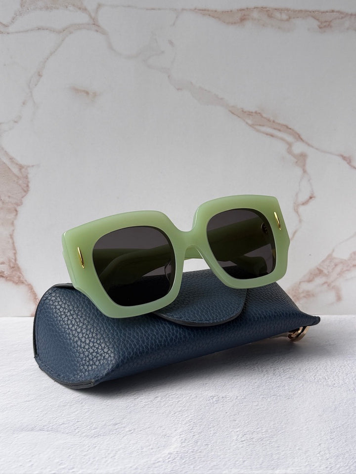 LW40129U Anagram Sunglasses in Light Green