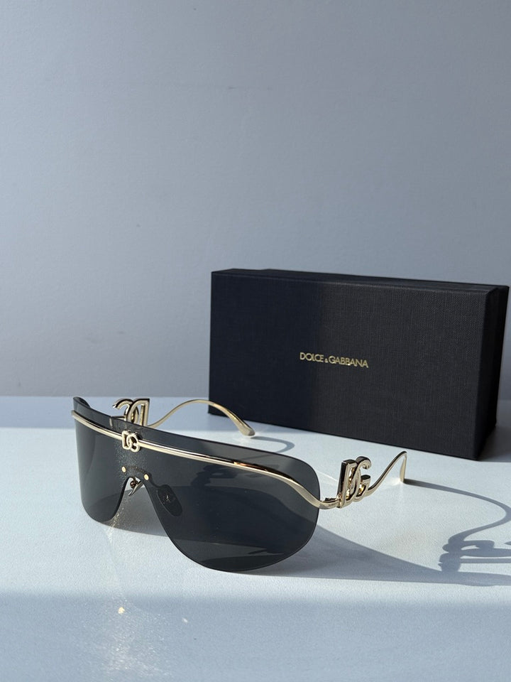 Dolce &amp; Gabbana DG2298B Gafas de sol con escudo negro cristalino 