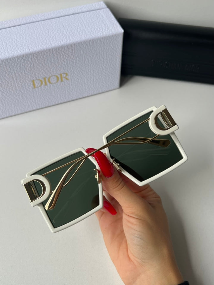 Dior 30Montaigne SU Square Sunglasses in Ivory