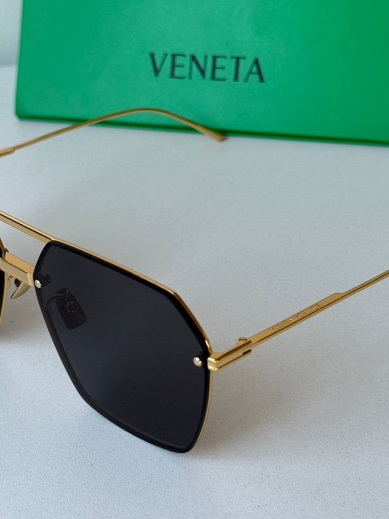 Bottega Veneta BV1045S Minimalist Aviator Sunglasses
