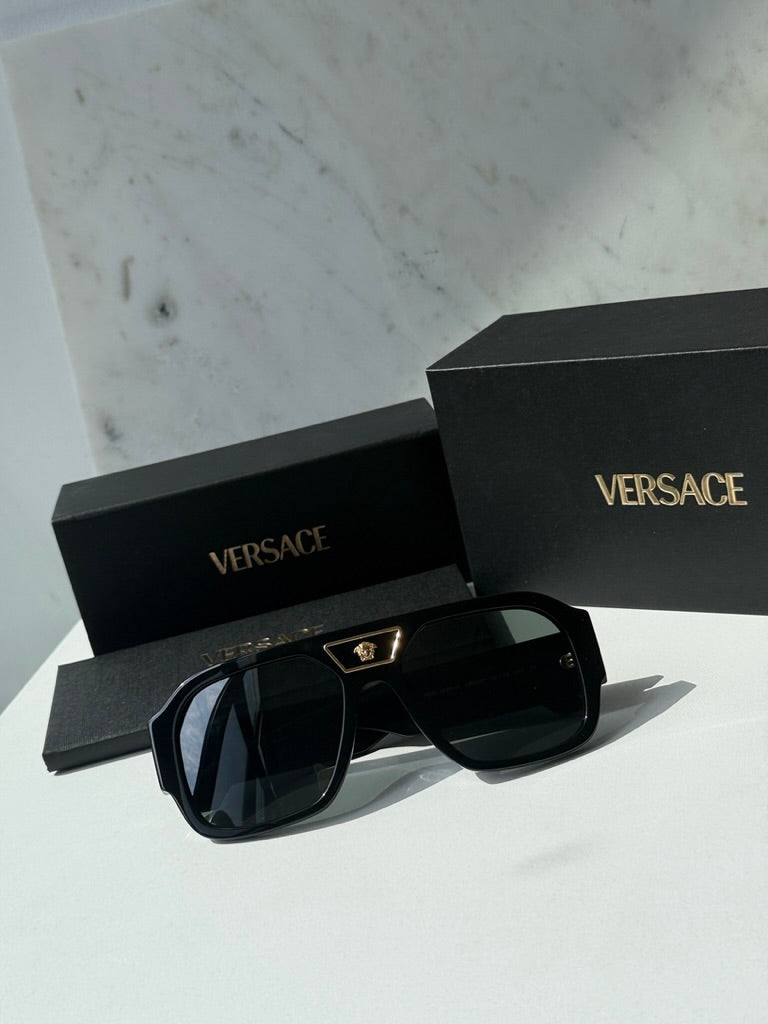 Versace Gafas de sol con máscara VE4446 en negro