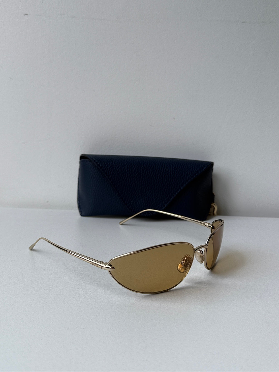 Loewe LW40164U Mask Sunglasses in Gold Brown