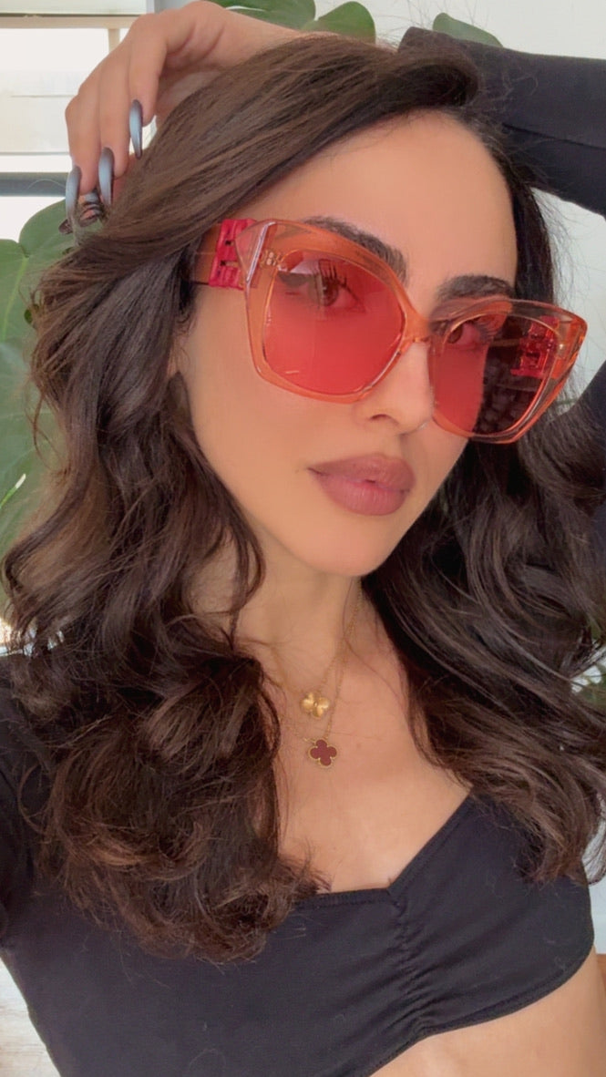 Givenchy GV40096U Oversized Cat Eye Sunglasses in Pink