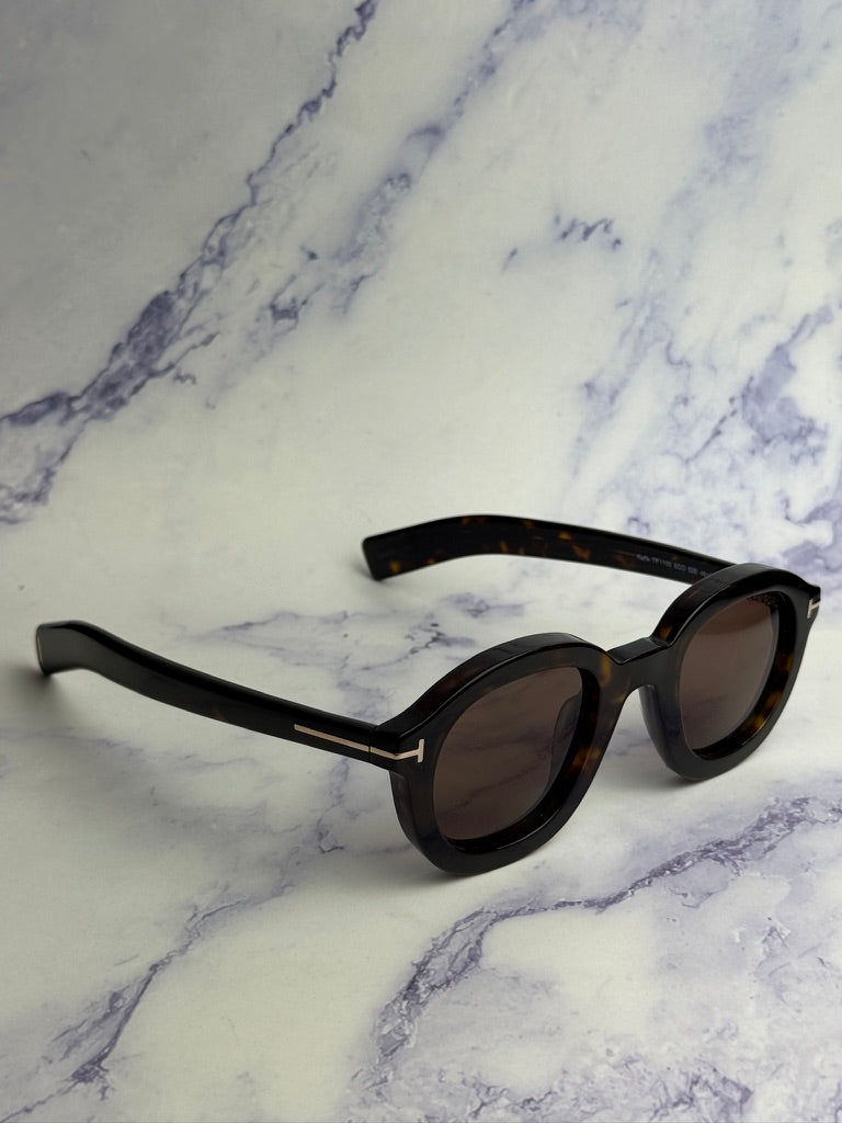 Gafas de sol negras con diseño de mariposa Sandrine de Tom Ford