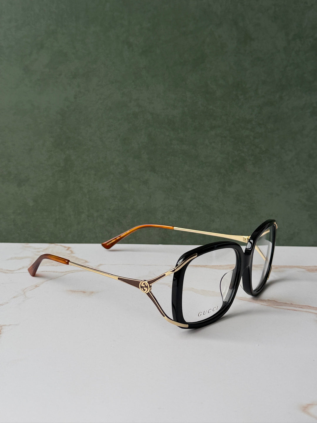 Monturas de ojos de gato Gucci GG0634O en marrón