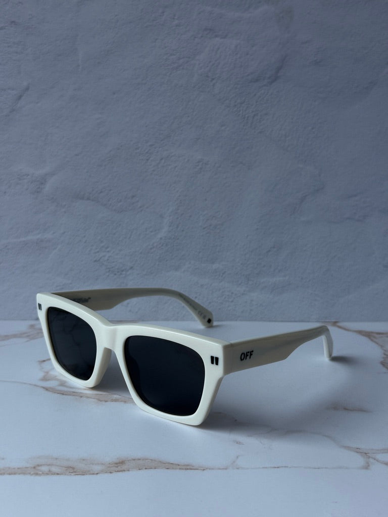 Off White Valdez Sunglasses in White