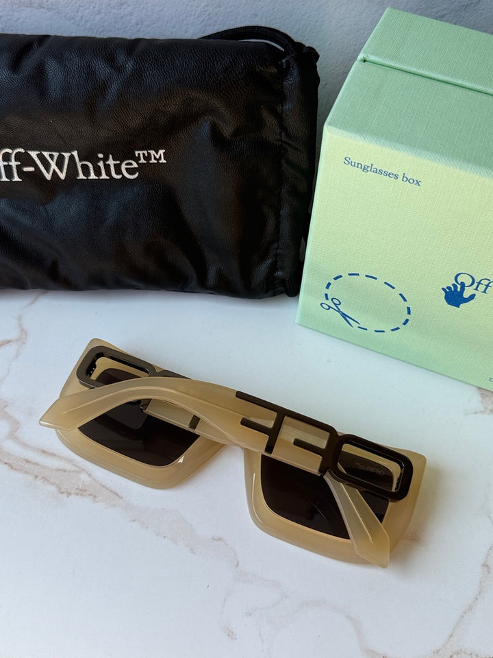 Off White Boston Sunglasses in Sand