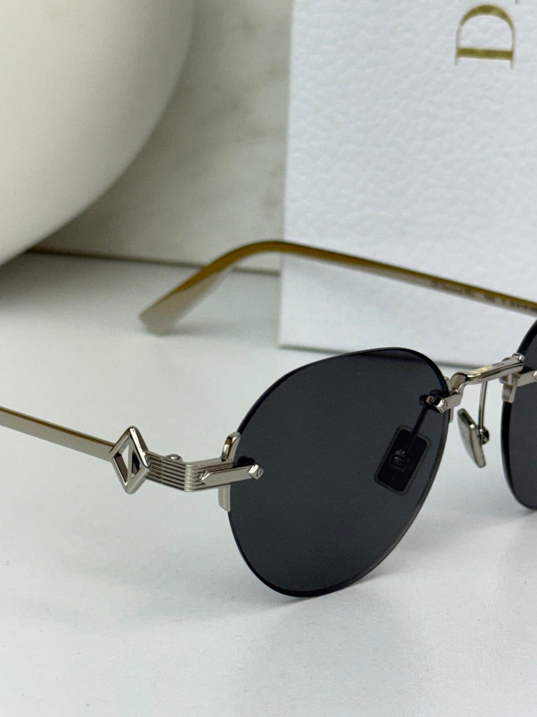 Dior CD Diamond R5U Rimless Round Sunglasses in Silver