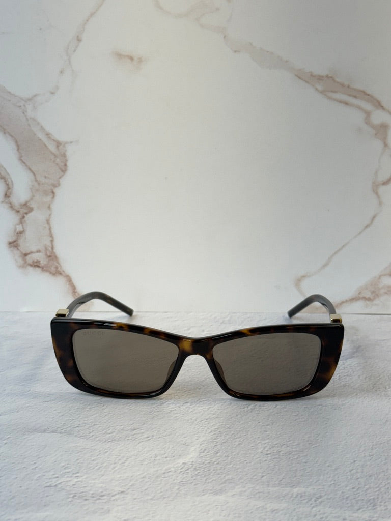Gafas de sol negras con mariposa y logo Marmont de Gucci GG0765SA