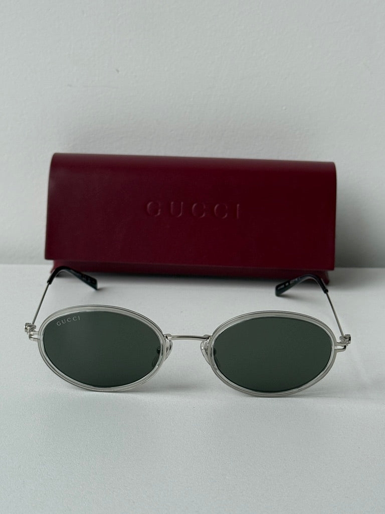 Gafas de sol extragrandes Gucci GG0817S con lentes grises 