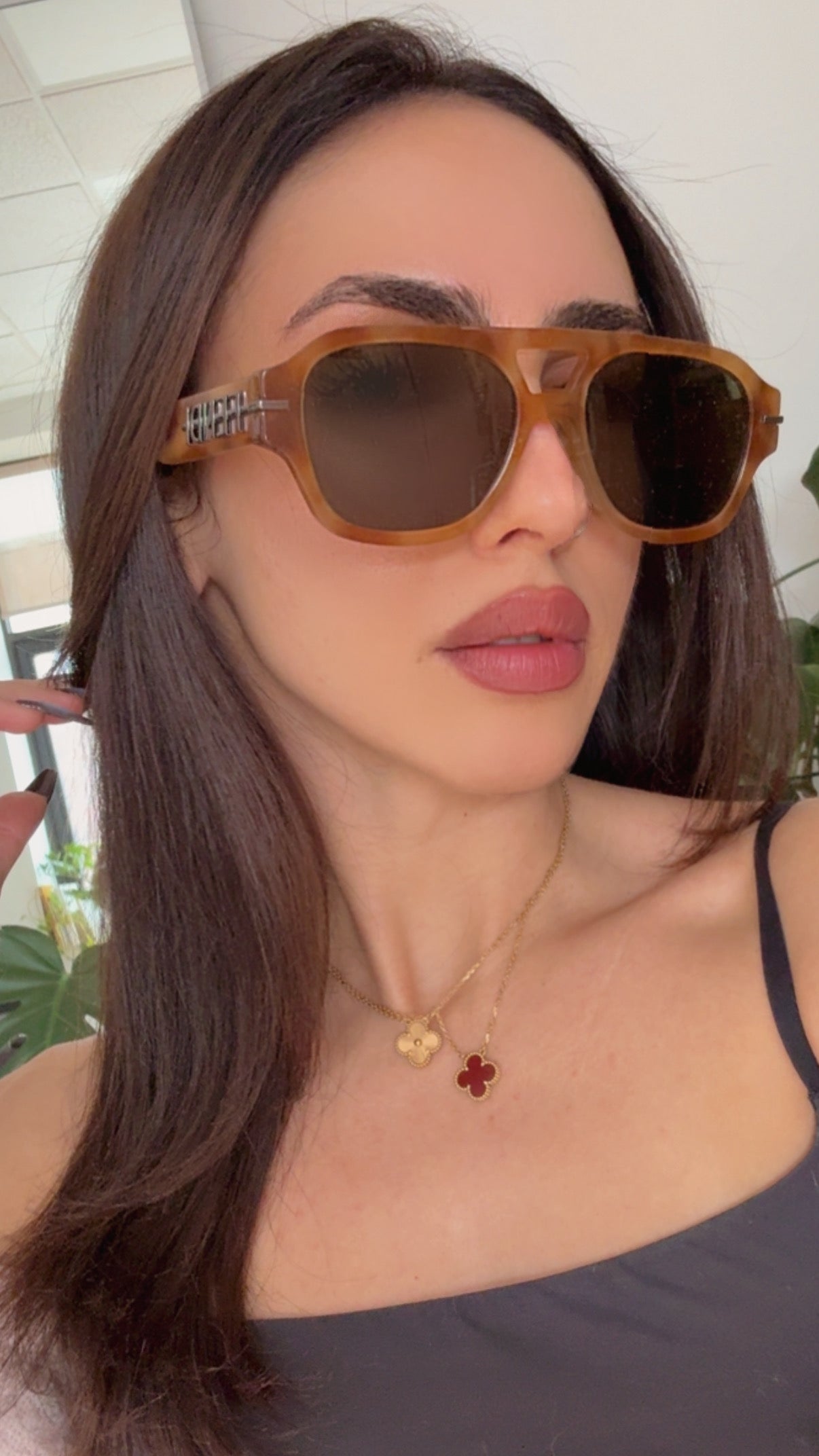 Fendi FE40130F Aviator Sunglasses in Brown – Designer Daydream