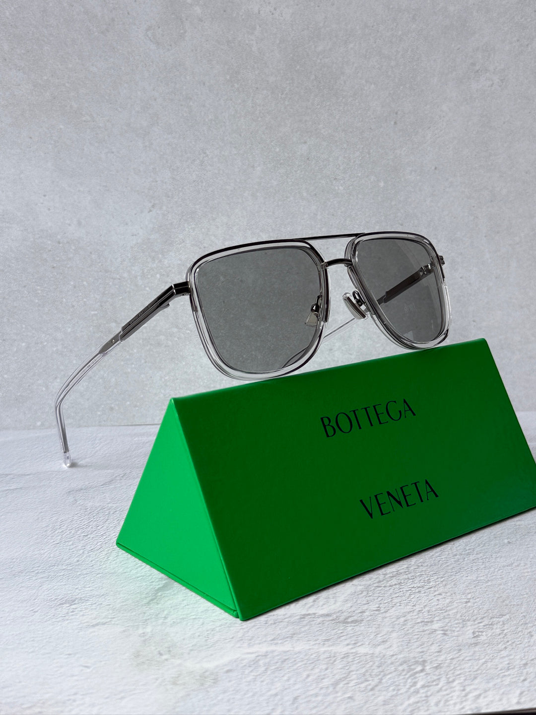 Bottega Veneta BV1463S Squared Aviator Sunglasses in Grey