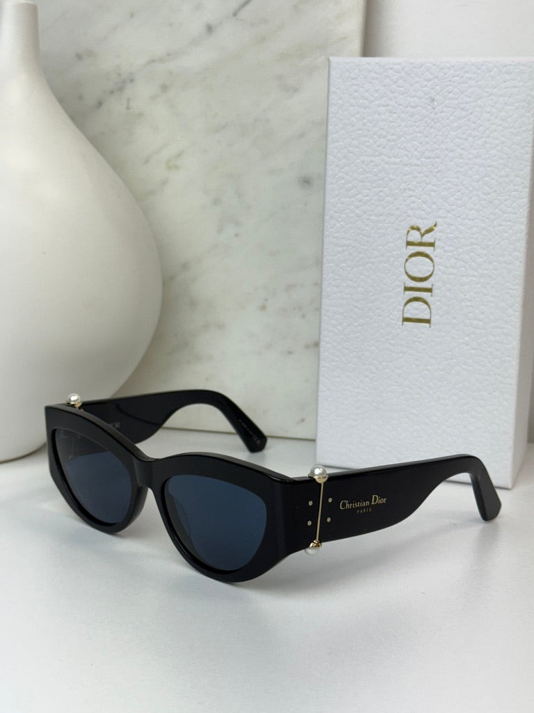 Dior Tribales B1I Cat Eye Sunglasses in Black Pearl